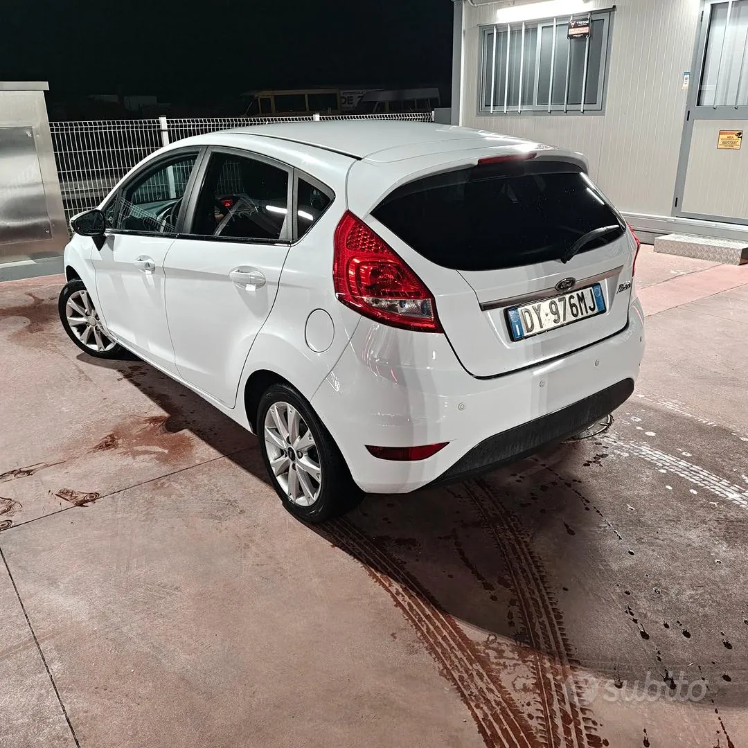 Ford Fiesta 2009 photo 5