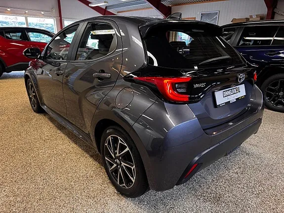 Toyota Yaris 2023 photo 4