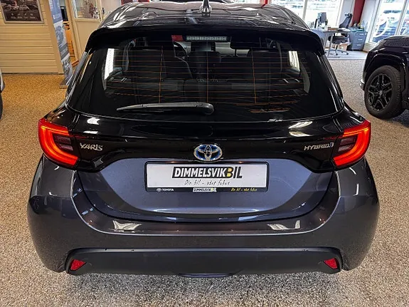 Toyota Yaris 2023 photo 5