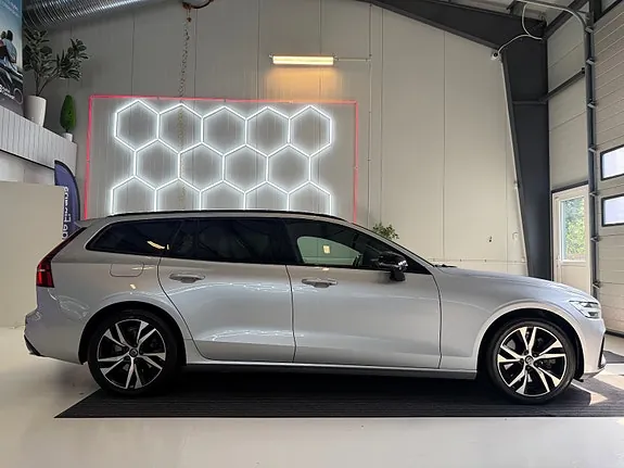 Volvo V60 2020 photo 4