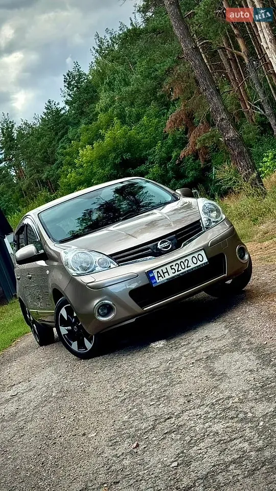 Nissan Note 2013 photo 5