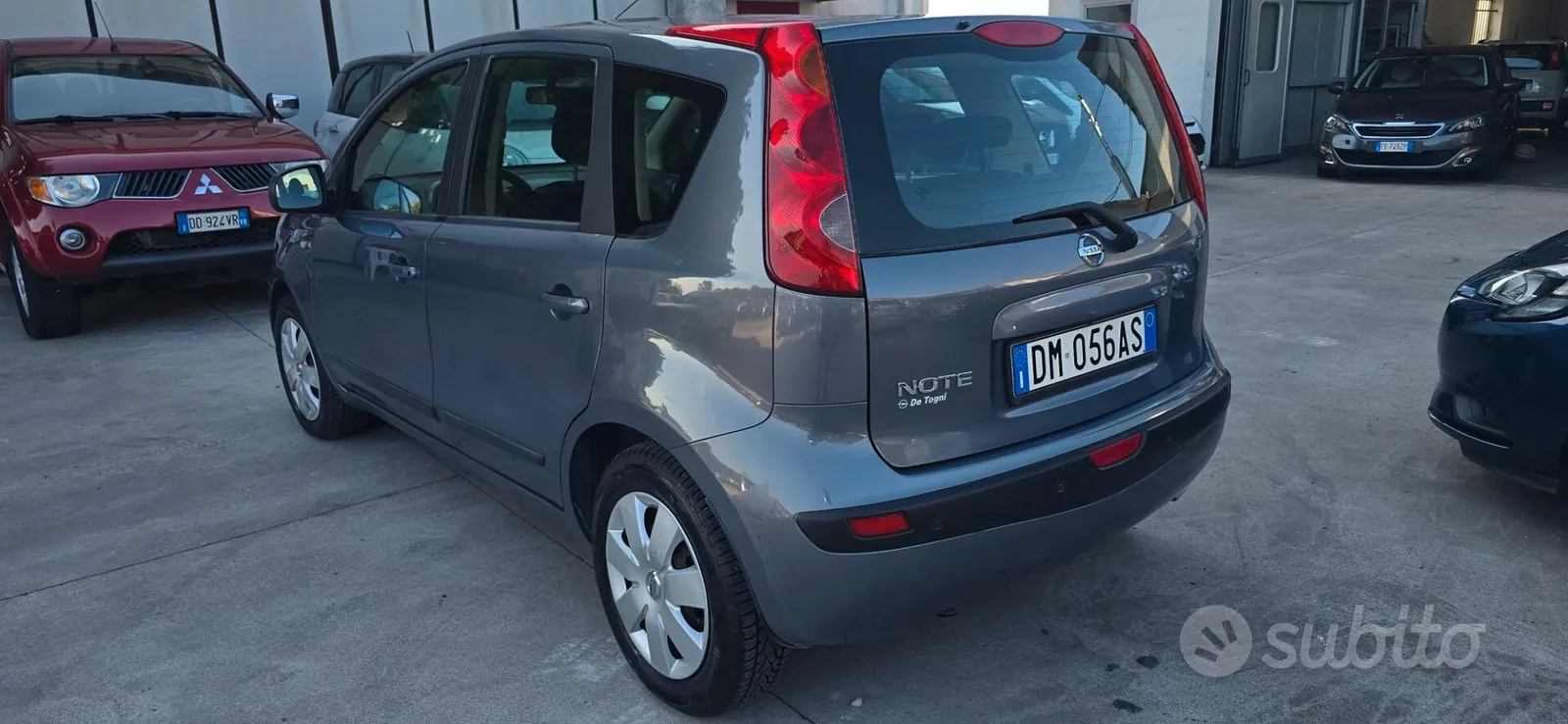 Nissan Note 2009 photo 2