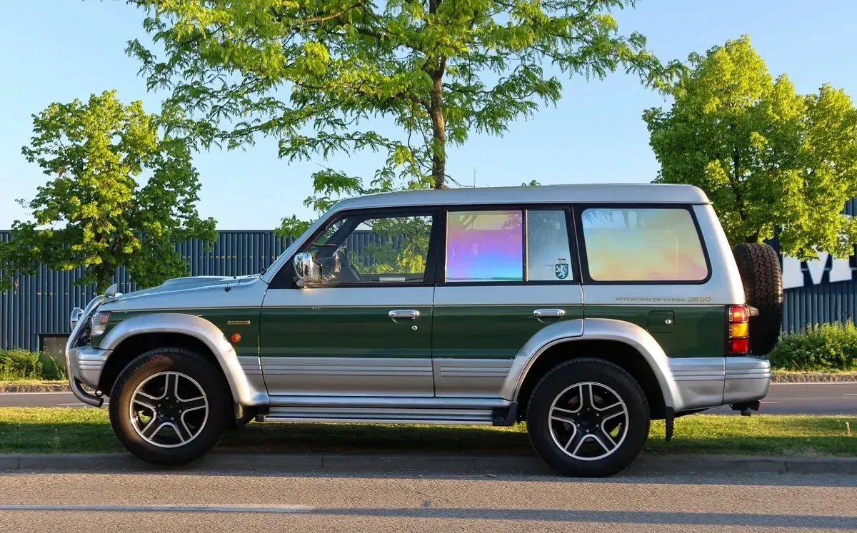 Mitsubishi Pajero 1996 photo 2