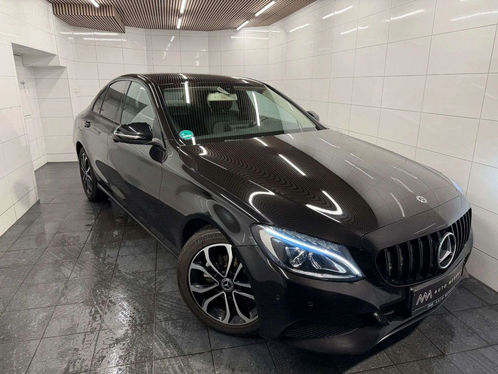 Mercedes-Benz C200 2018 photo 3