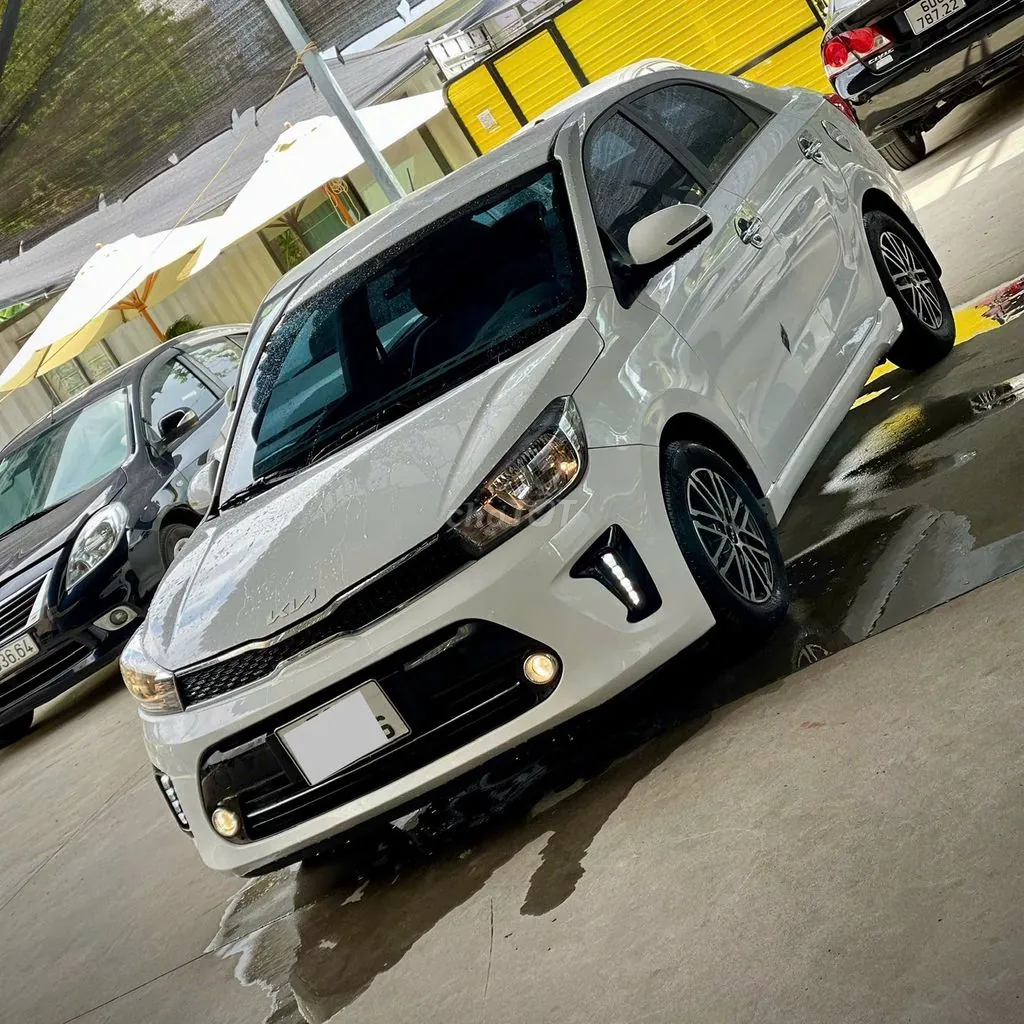 Kia Soluto 2022 photo 2