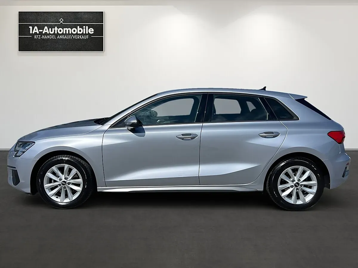 Audi A3 2022 photo 2