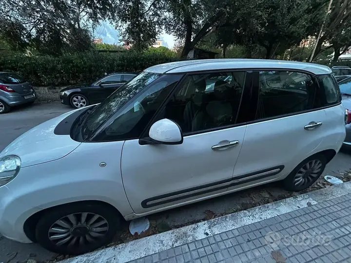 Fiat 500L 2016 photo 2