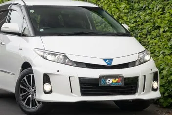 Toyota Estima 2014 photo 3