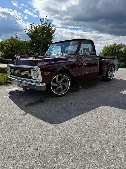 Chevrolet C10 1969 photo 2