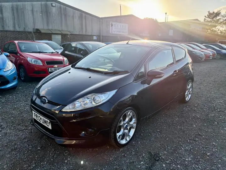 Ford Fiesta 2012 photo 4