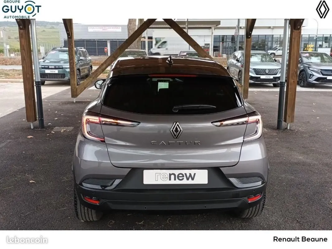 Renault Captur 2026 photo 4
