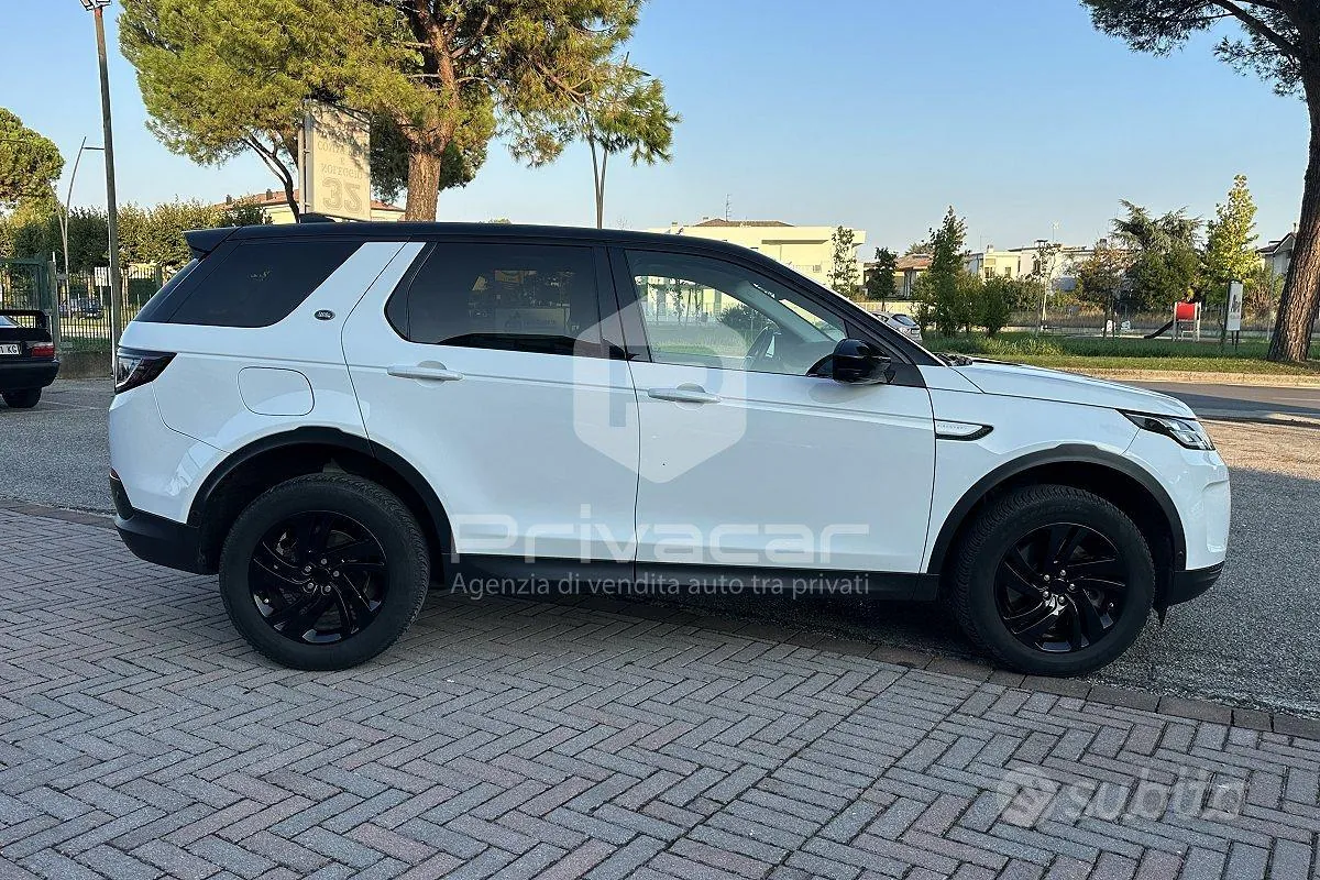 Land Rover Discovery Sport 2021 photo 4