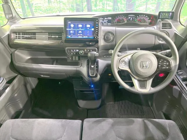 Honda N-Box 2017 photo 2