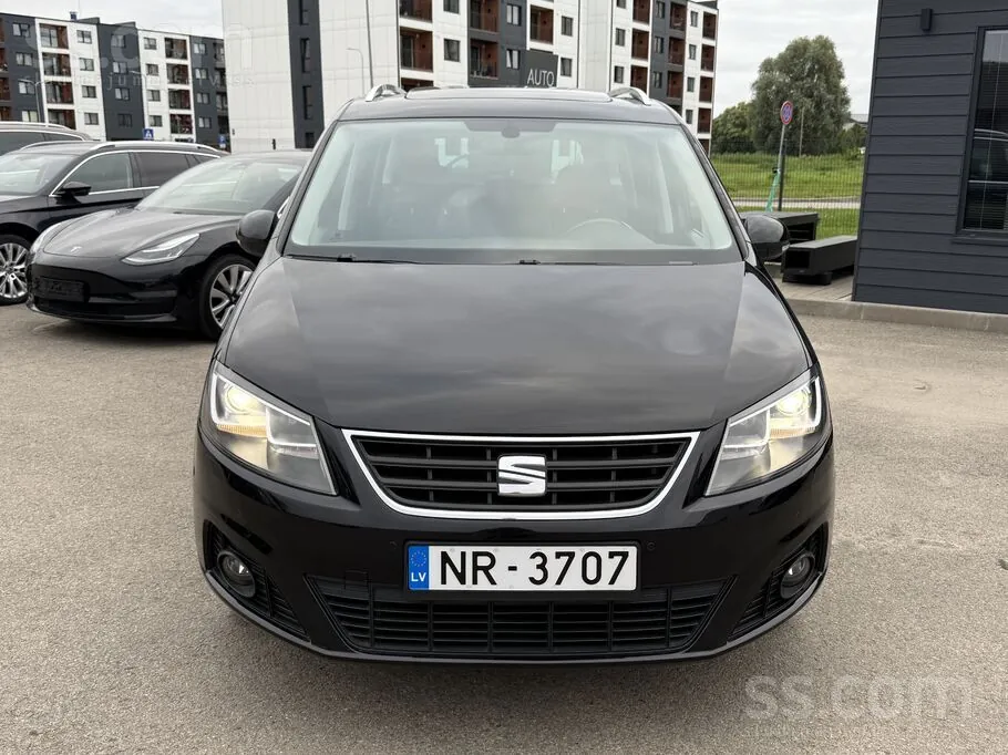 Seat Alhambra 2017 photo 5