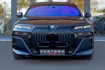 BMW 7 Series 2023 photo 2