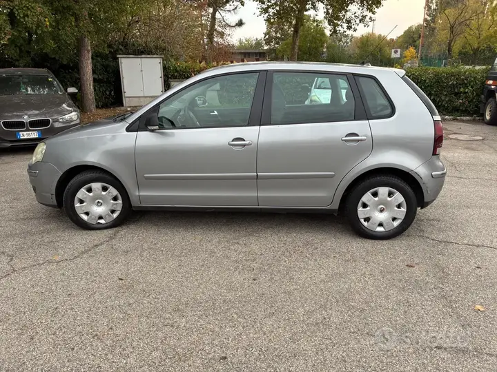 Volkswagen Polo 2009 photo 3