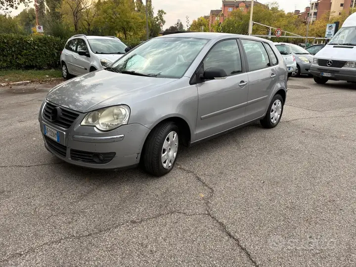 Volkswagen Polo 2009 photo 2