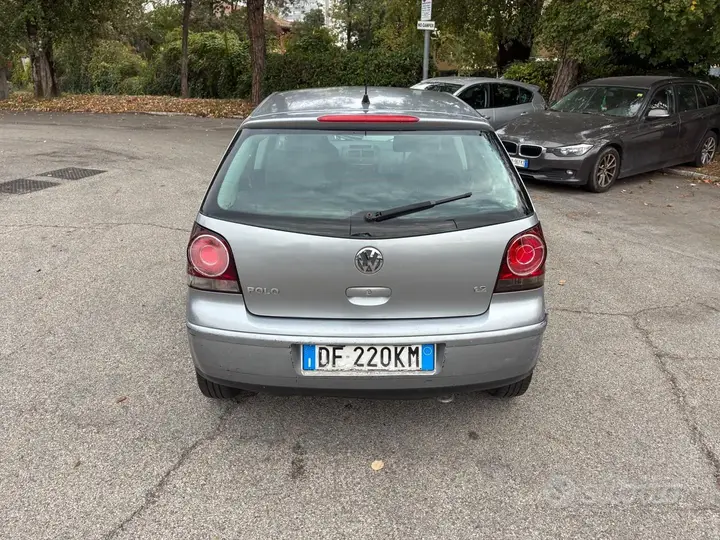 Volkswagen Polo 2009 photo 5