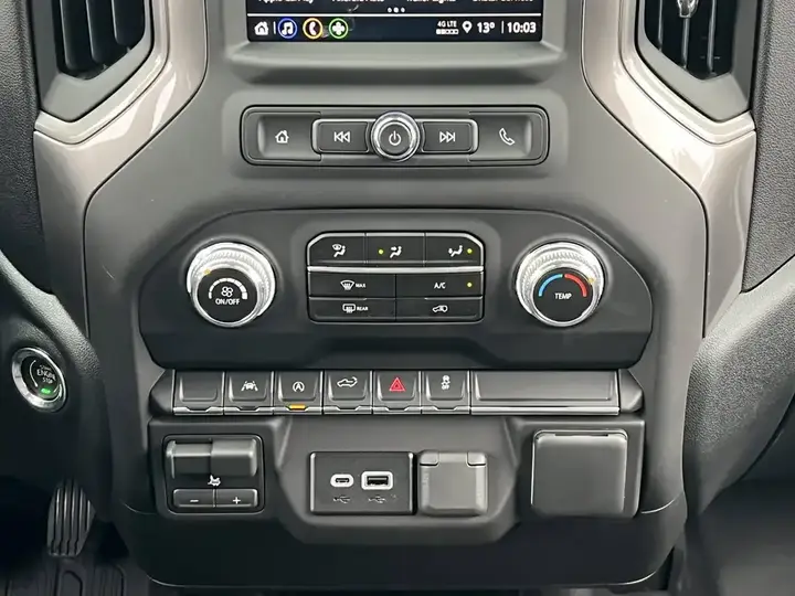 GMC Sierra 1500 2026 photo 3