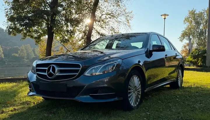Mercedes-Benz E 200 Bluetec