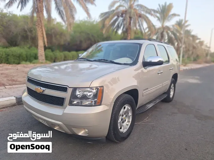 Chevrolet Tahoe 2011 photo 2