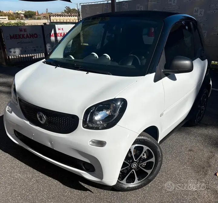 Smart Fortwo 2017 photo 3