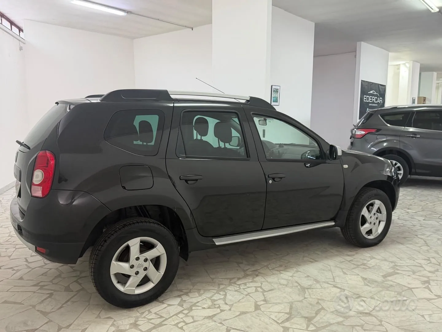 Dacia Duster 2011 photo 3