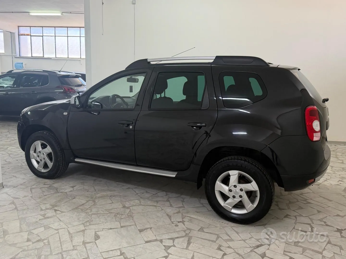 Dacia Duster 2011 photo 5