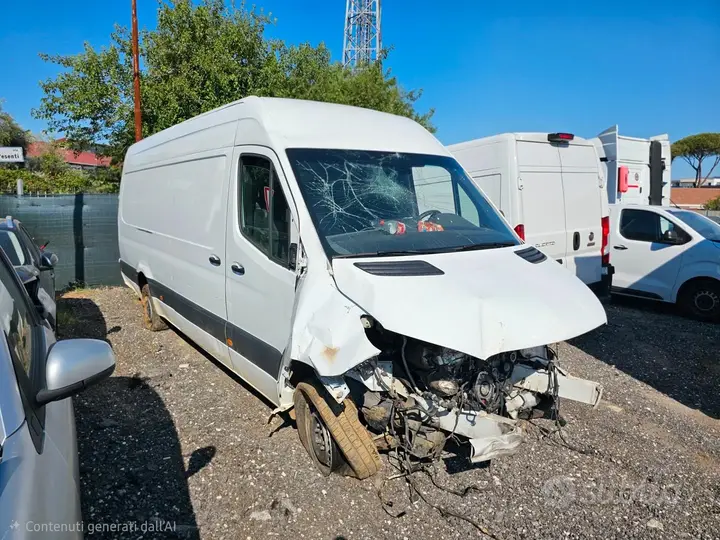 Mercedes-Benz Sprinter 2023 photo 4
