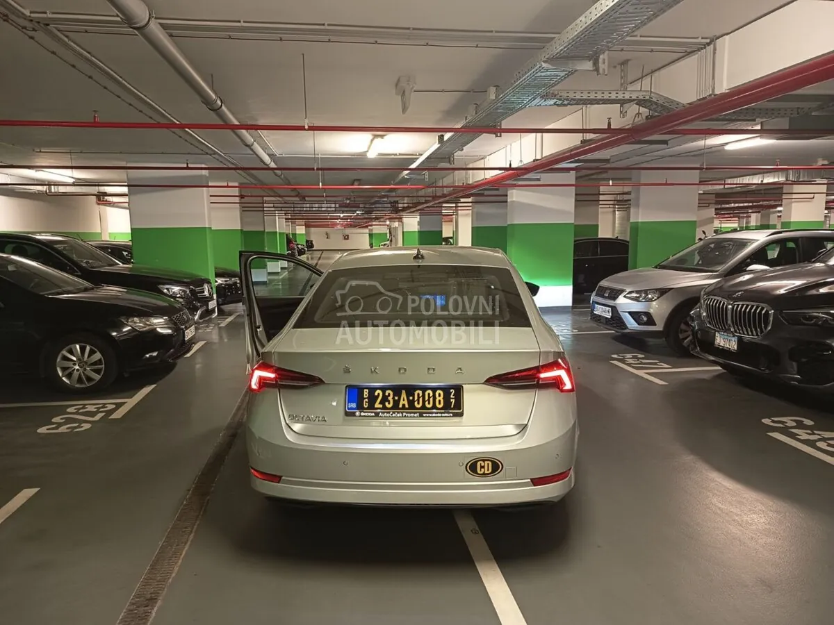 Skoda Octavia 2023 photo 2