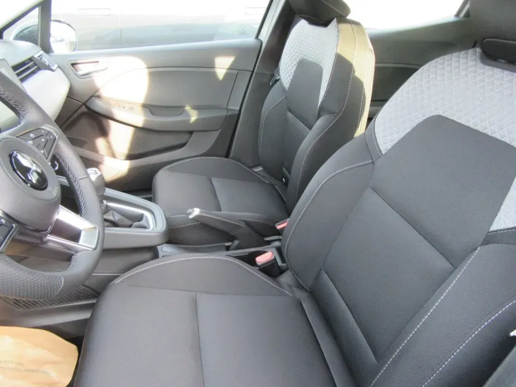 Mitsubishi Colt 2025 photo 3