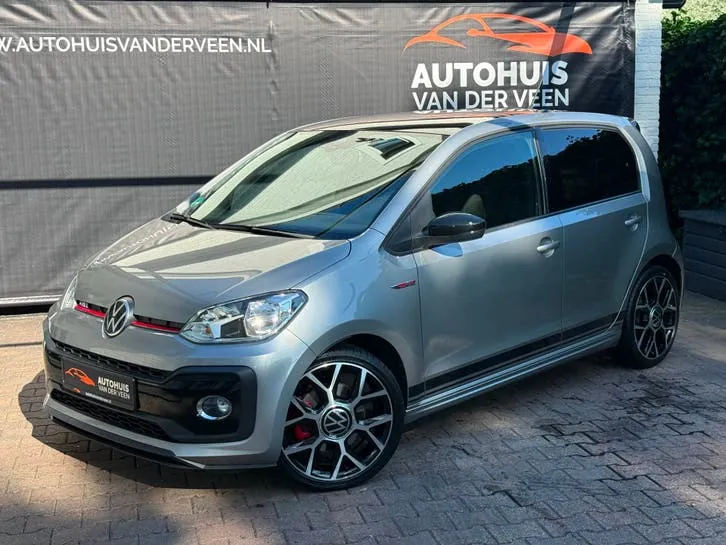 Volkswagen Up 2020 photo 2