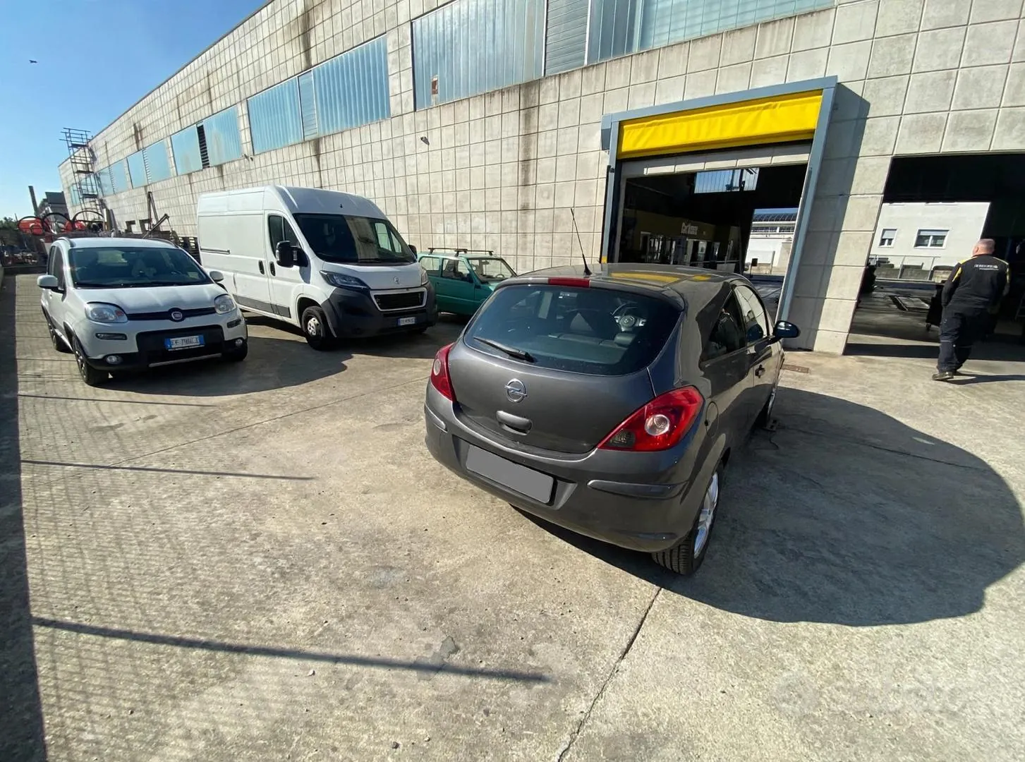Opel Corsa 2012 photo 2