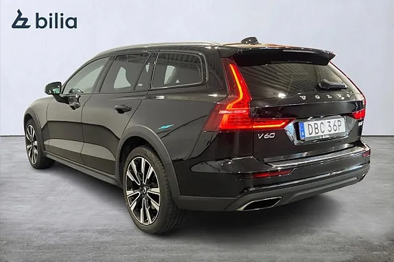 Volvo V60 Cross Country 2022 photo 2
