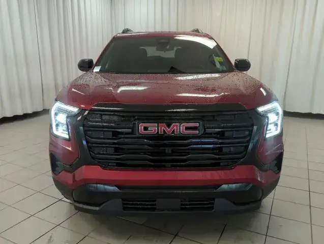 GMC Terrain 2027 photo 3