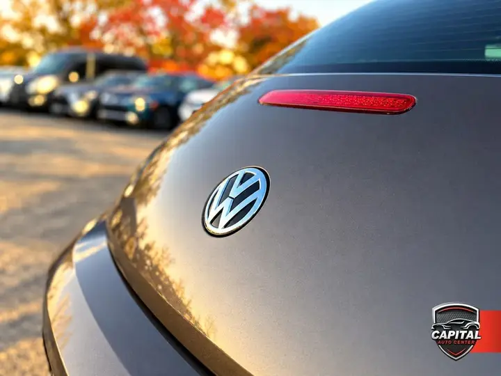Volkswagen Beetle 2015 photo 5