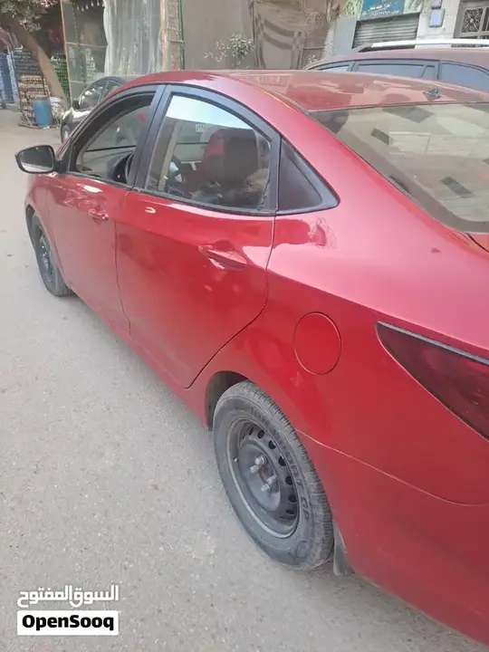 Hyundai Accent 2015 photo 4