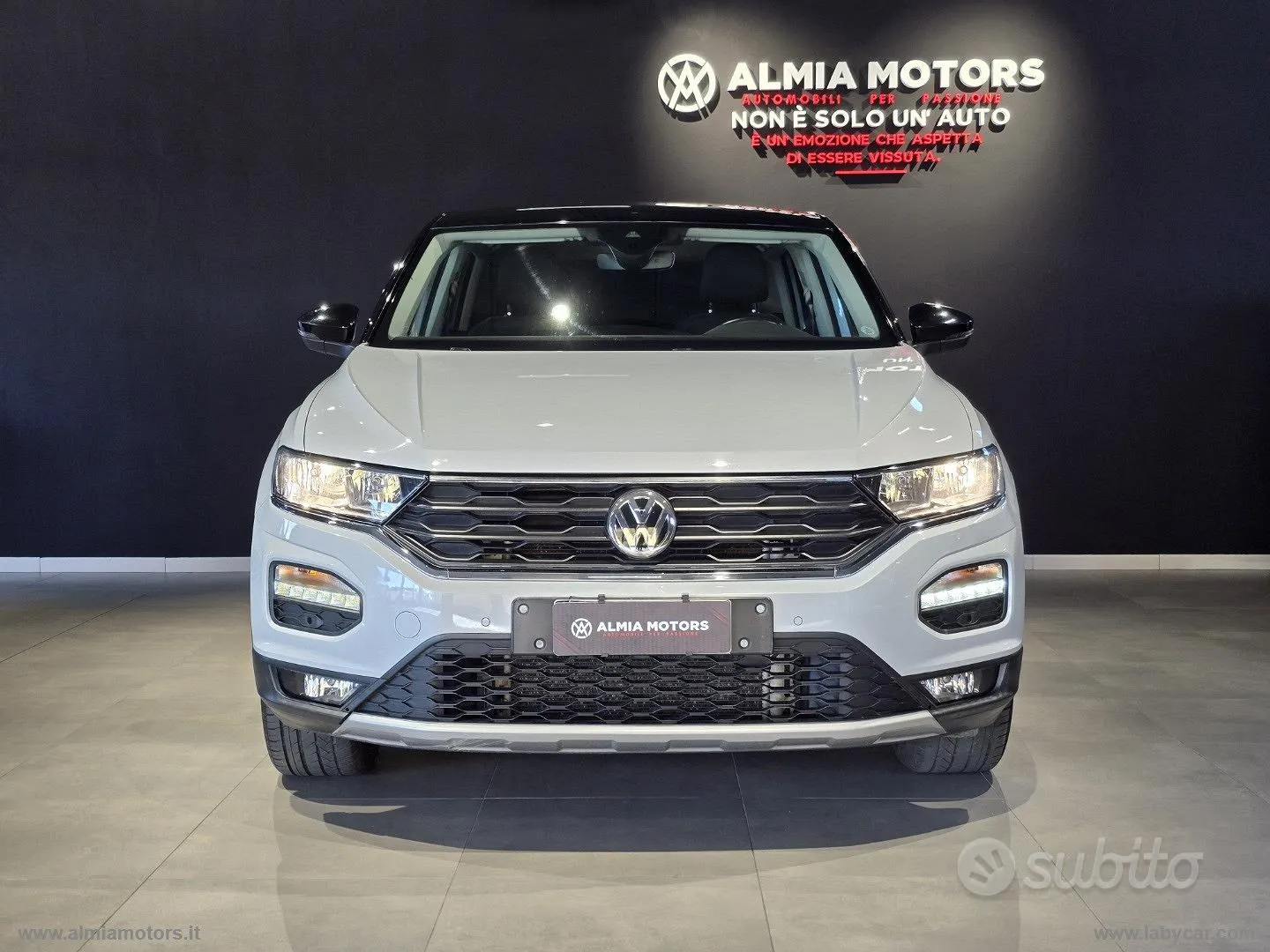Volkswagen T-Roc 2018 photo 2