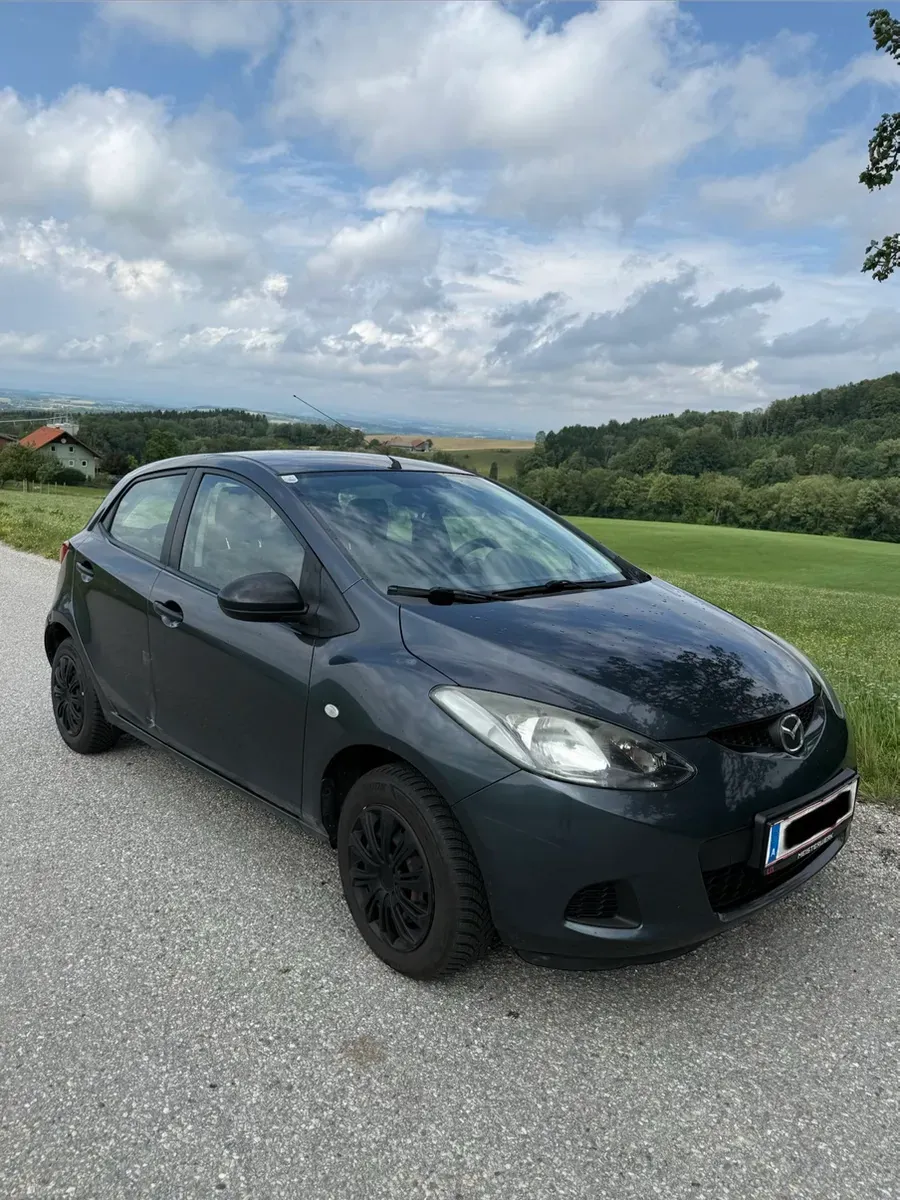 Mazda Mazda2