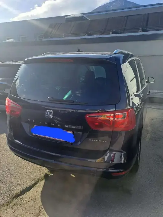 Seat Alhambra 2011 photo 2