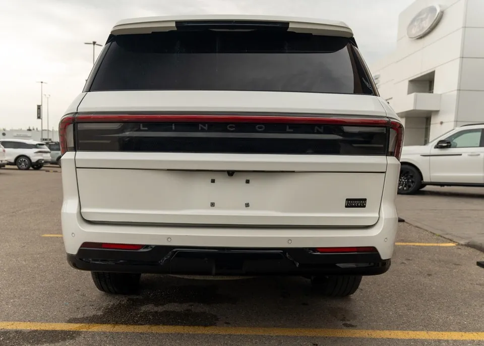 Lincoln Navigator 2025 photo 5