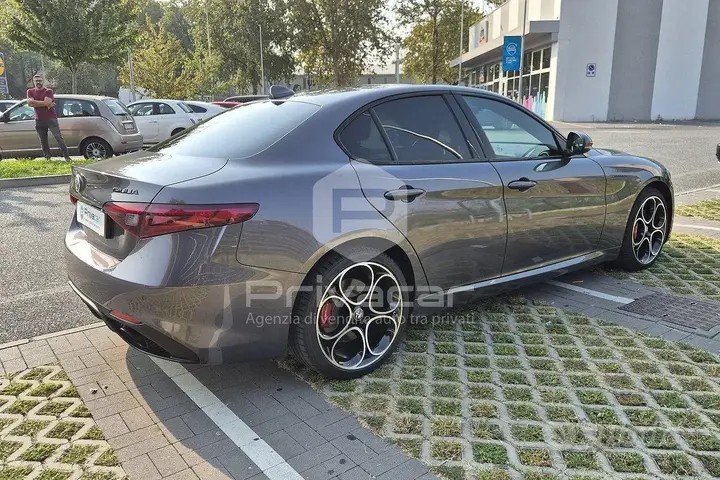 Alfa Romeo Giulia 2020 photo 5