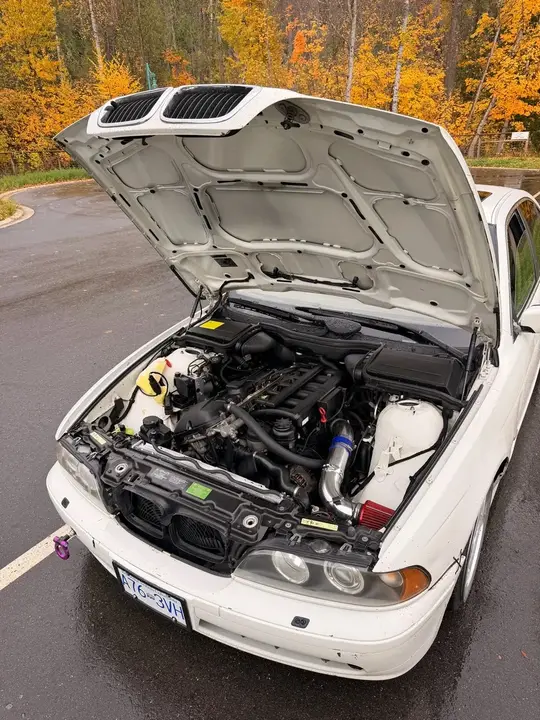 BMW 5 Series 2003 photo 4