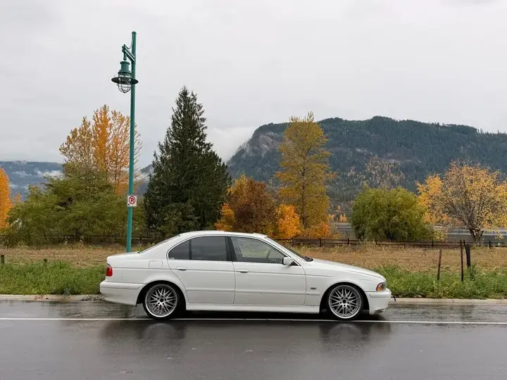 BMW 5 Series 2003 photo 5