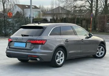 Audi A4 2022 photo 2