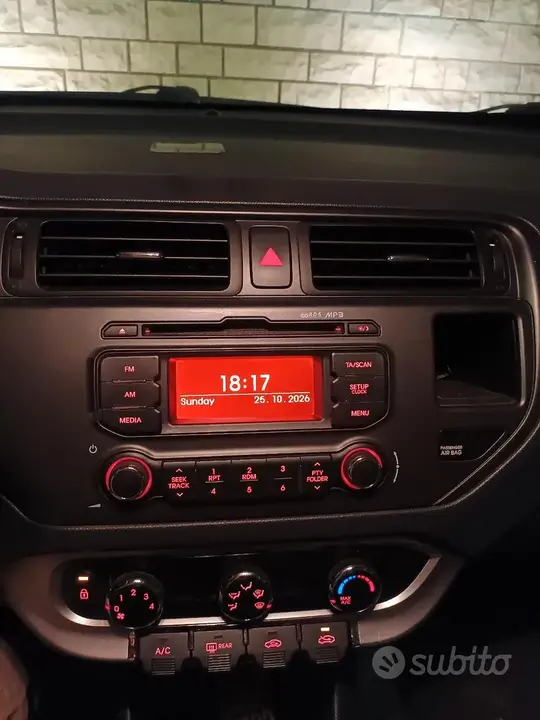 Kia Rio 2011 photo 4