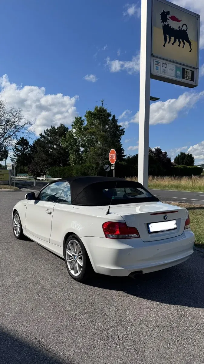 BMW 1 Series 2012 photo 2