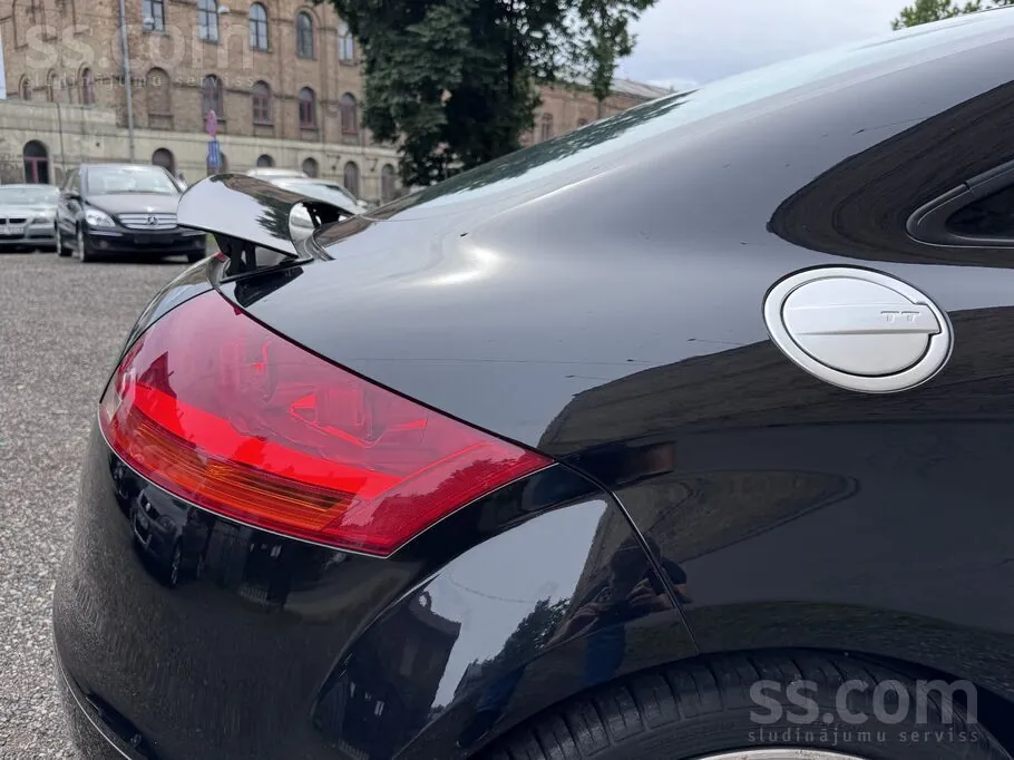 Audi Tt 2010 photo 5