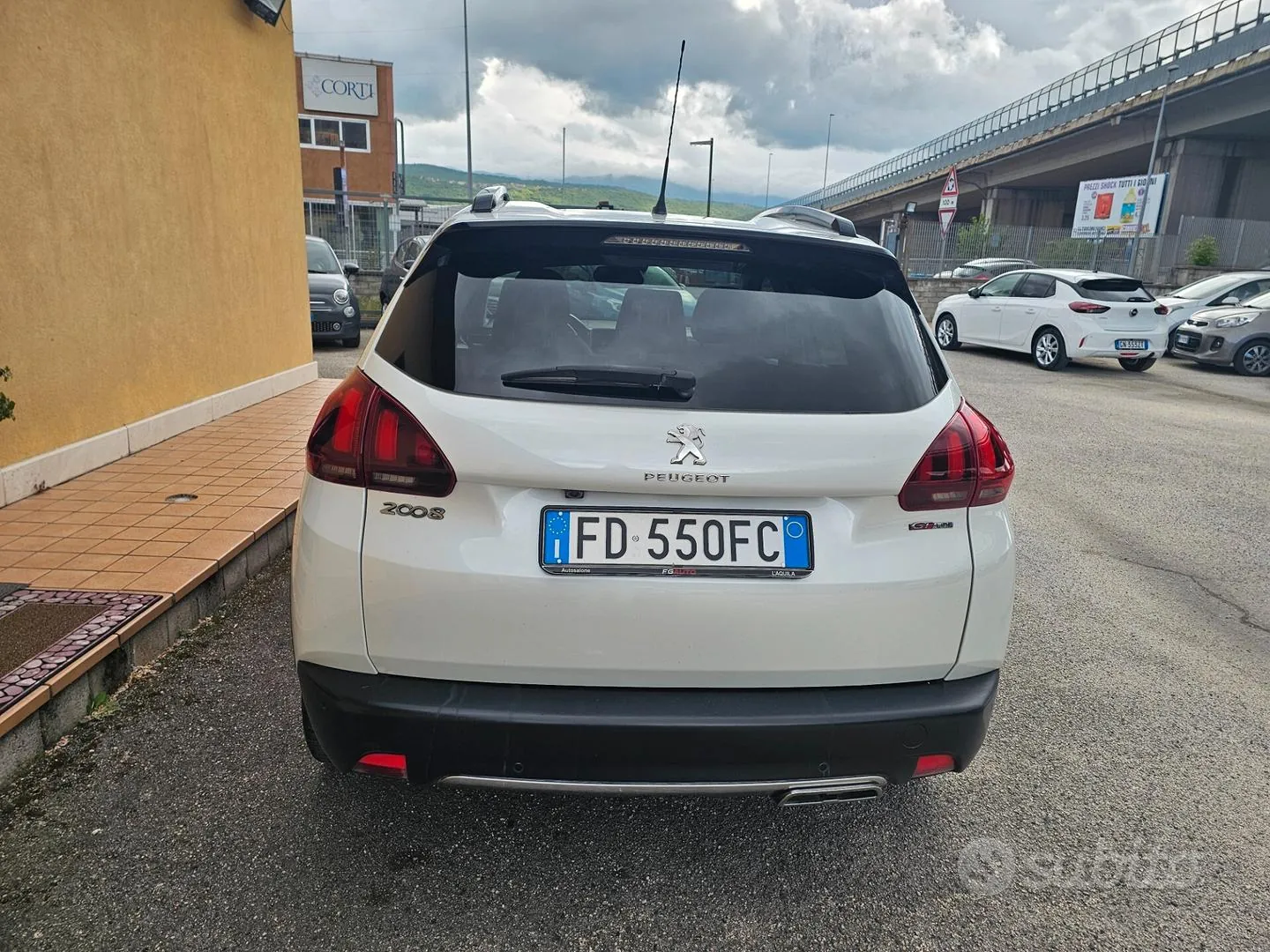 Peugeot 2008 2016 photo 4