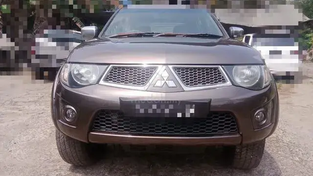 Mitsubishi Triton